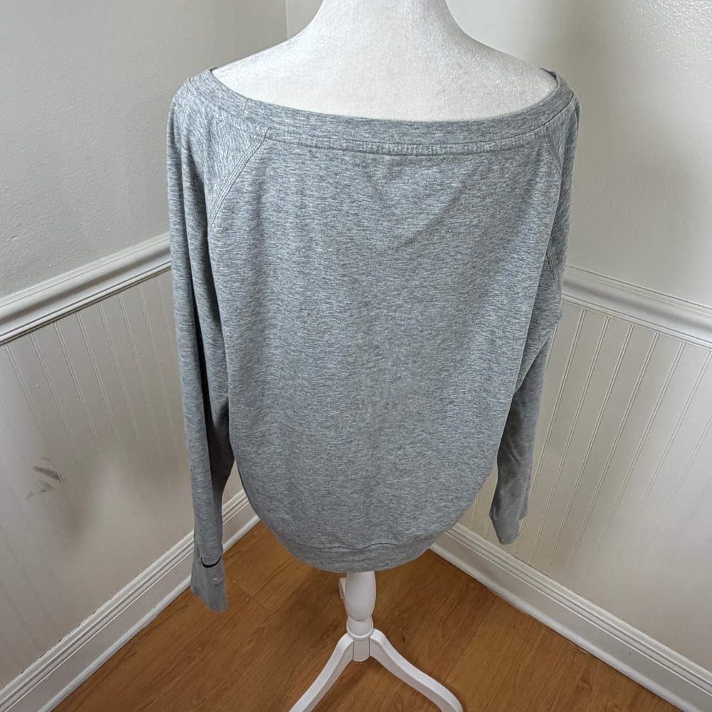 Nike New Orleans Saints Sweatshirt Womens Large Grey Dri-FIT Off‎ Shoulder NFL - Picture 3 of 8